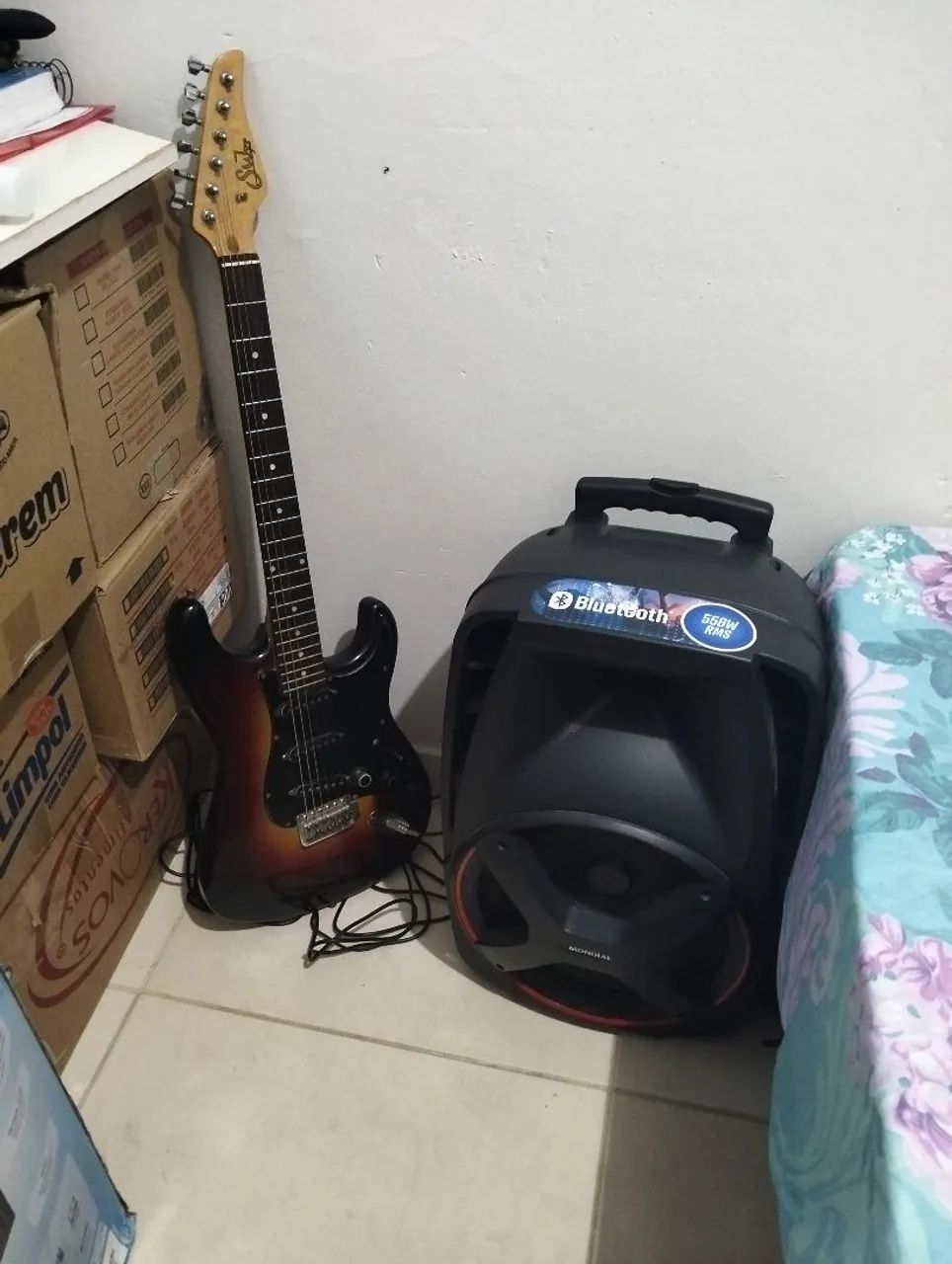 Suhr Guitar Comes with Amplifier and Distortion Pedal Plus Cables64728252910083120