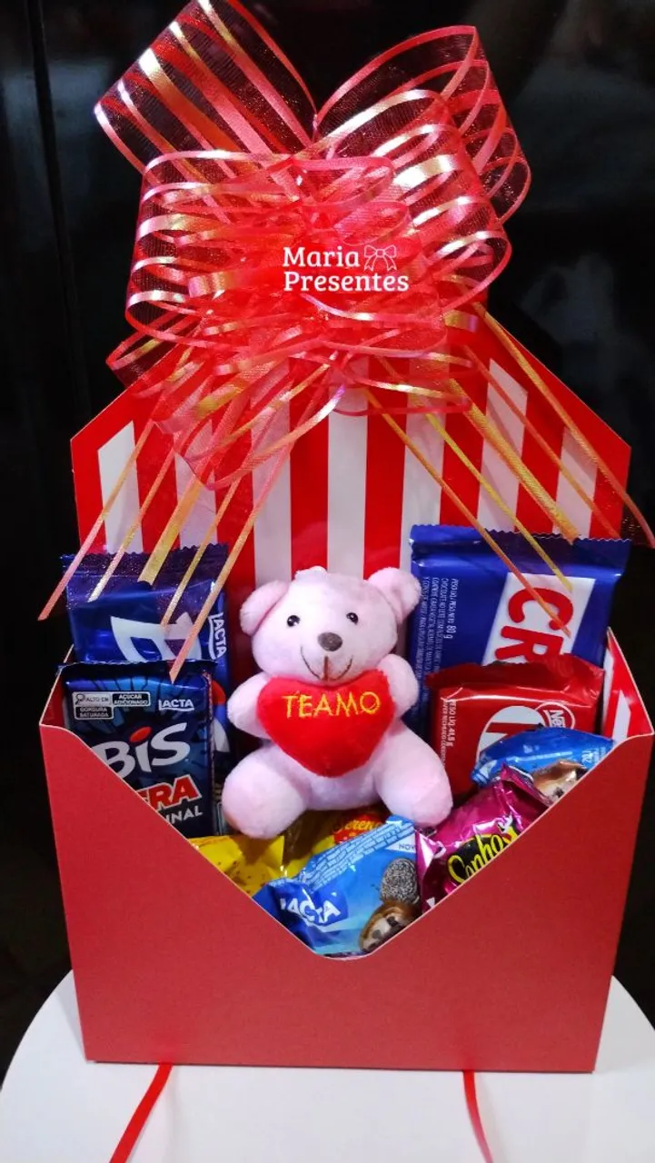 Cesta Envelope Presente com Ursinho e chocolates