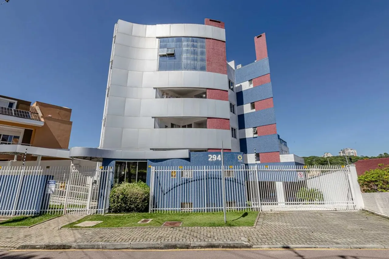 Apartamento no SEMINARIO com 115,61m²