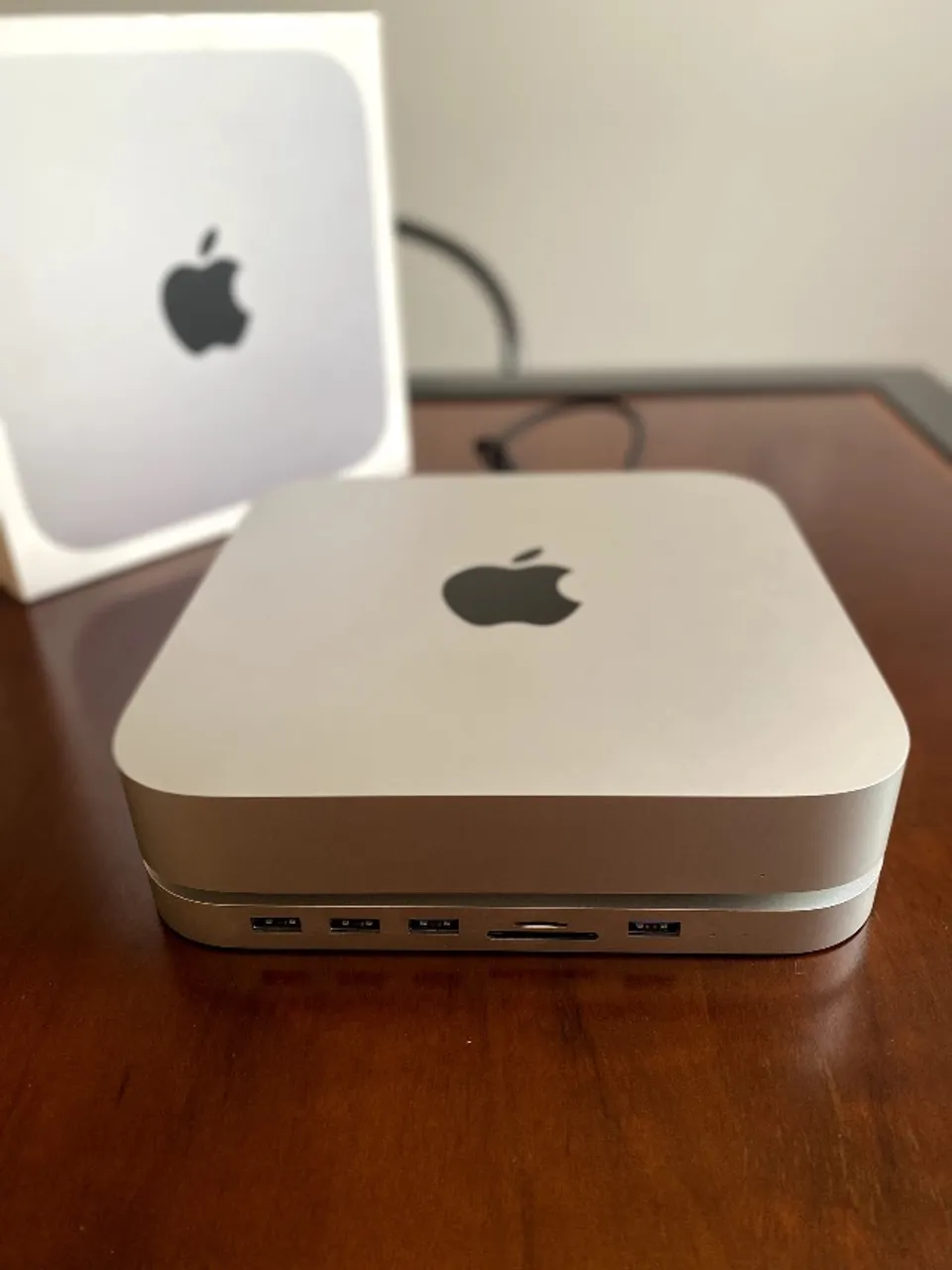 Apple Mac mini M1 シルバー 1TB/16GB Mac mini: Apple M1 chip with 8‑core CPU and 8‑core GPU
