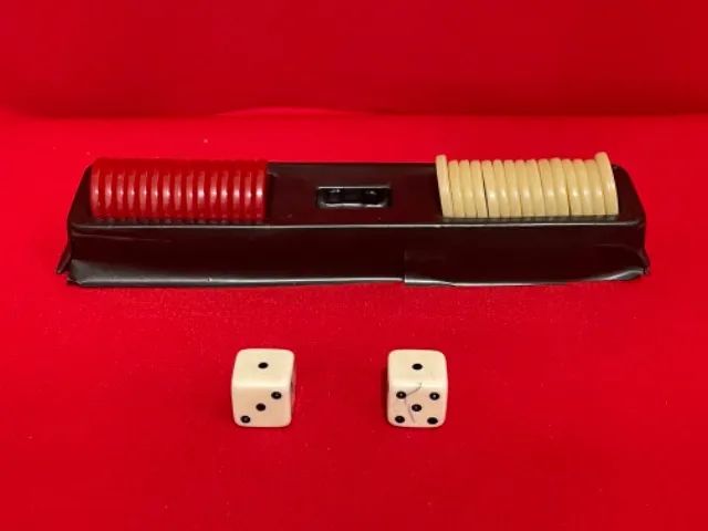 Brinquedo Jogo de Tabuleiro Camão Antigo  - Foto 3