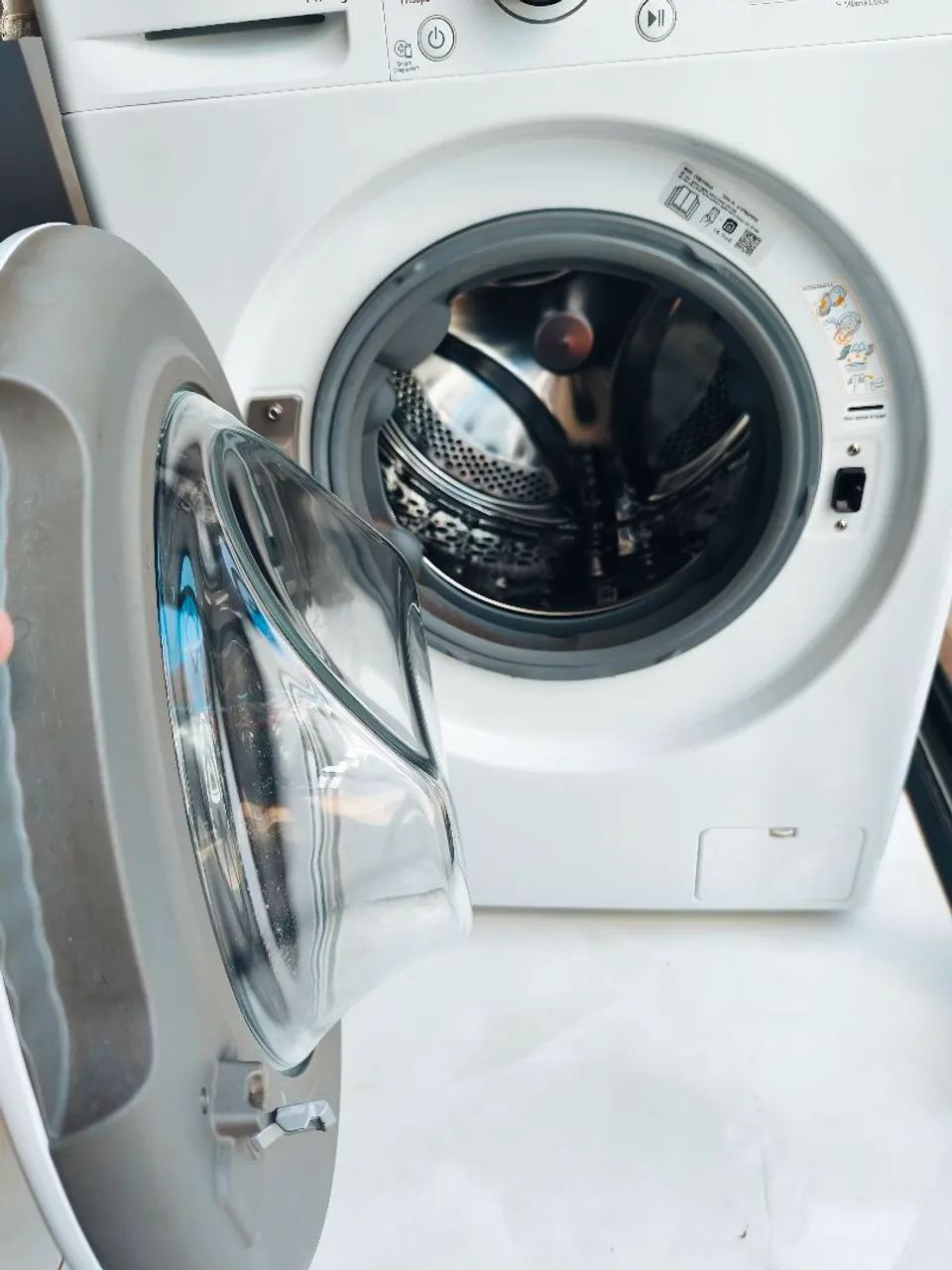 Máquina de Lavar e Secar LG ThinQ 11kg - Foto 4