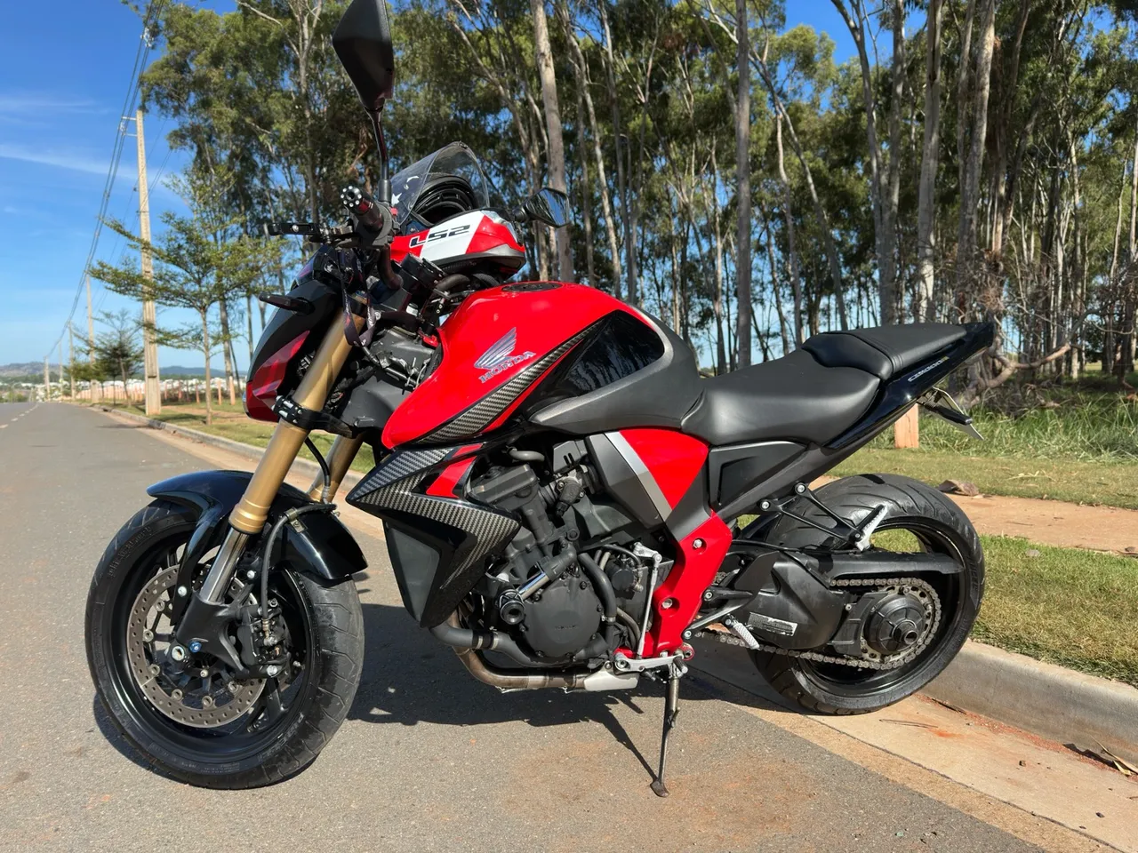 Honda CB 1000 R - Ano 2012 - R$ 42.000,00