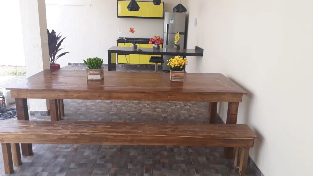 Mesa Madeira Rústica com bancos  - Foto 2
