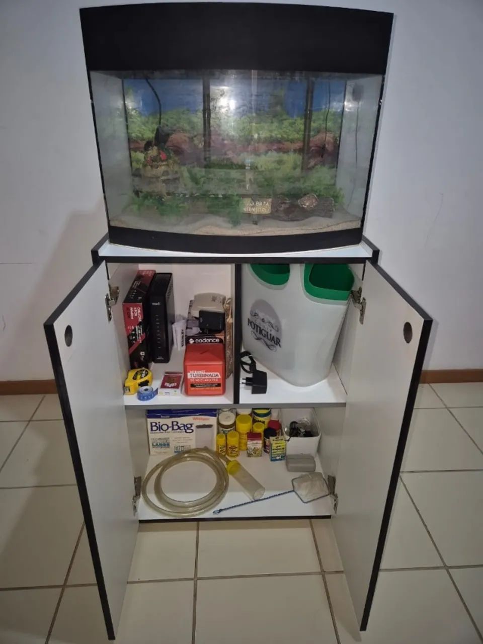 Aquário Curvo lindo 80 litros mais equipamentos, pronto para uso. - Foto 5