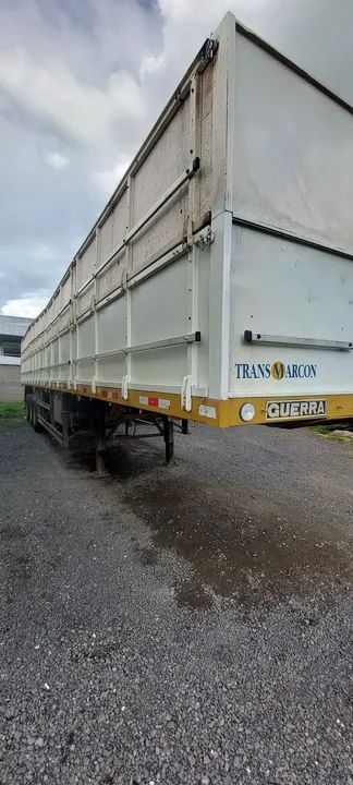 Carreta guerra 2012 comprimento 13.5 graneleiro top acima da média.