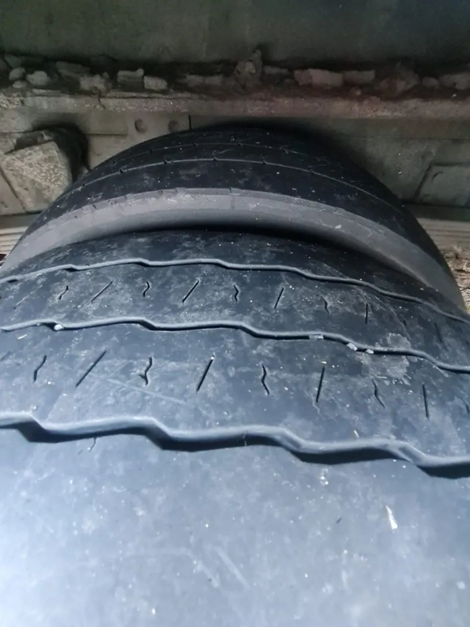 CAIO APACHE VIP MERCEDES BENZ C/ AR COND - Foto 2