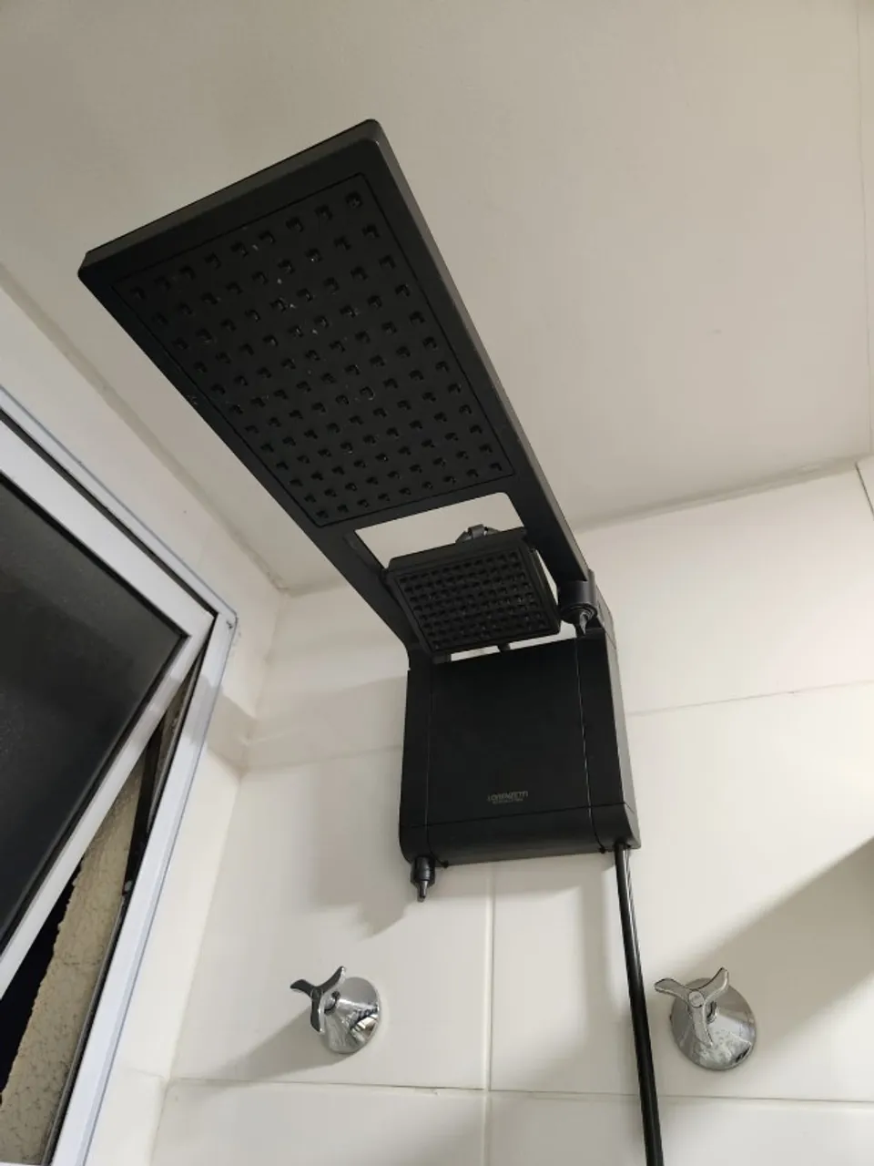 Chuveiro Elétrico Eletrônico 220V 6800w Preto Fosco Quadrado Acqua Duo Ultra Lorenzetti