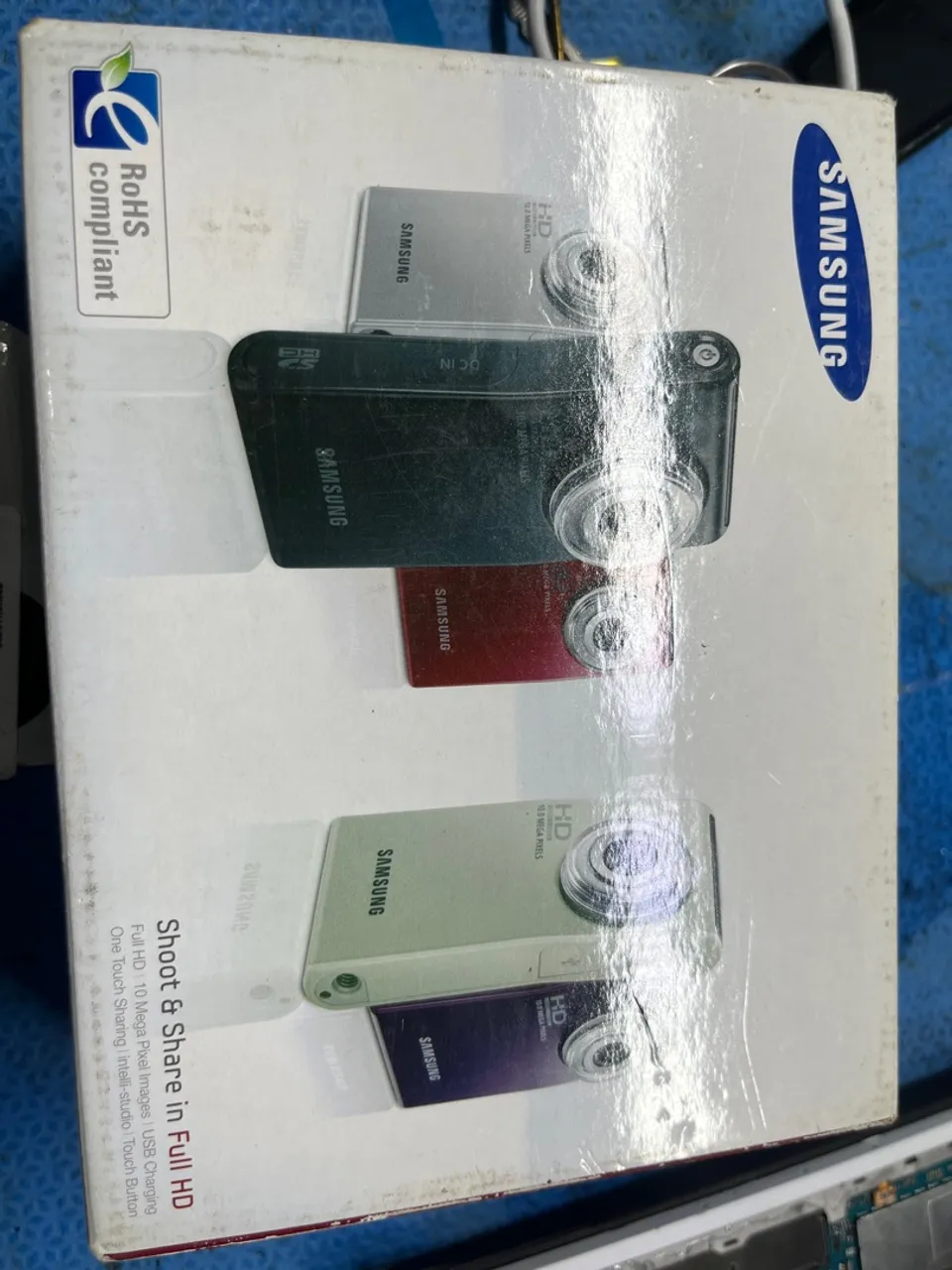 Câmera Digital Samsung com Full HD e 10MP