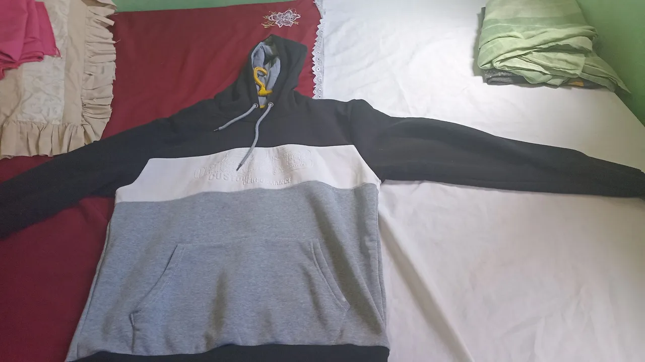 Casaco de moletom com capuz - Tamanho G1