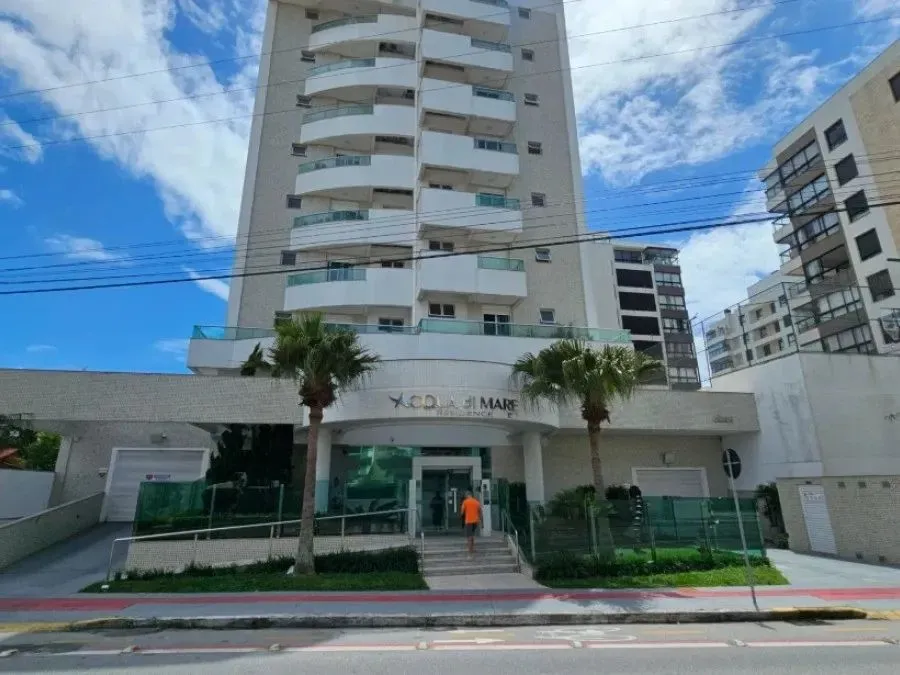 Apartamento para Venda em Florianópolis, Balneário, 3 dormitórios, 2 suítes, 3 banheiros, 