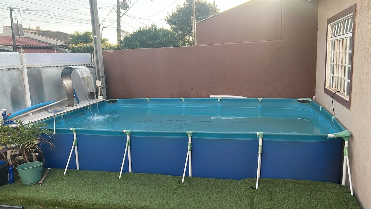 Piscina de Armação Retangular - Perfeita para o Verão!
