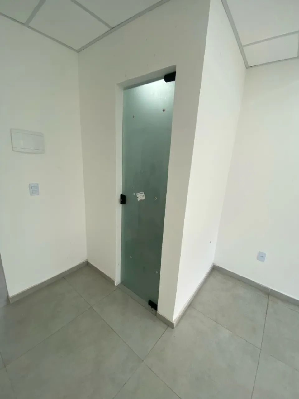 Alugo salas comerciais - Estrada da Cachamorra  - Foto 6