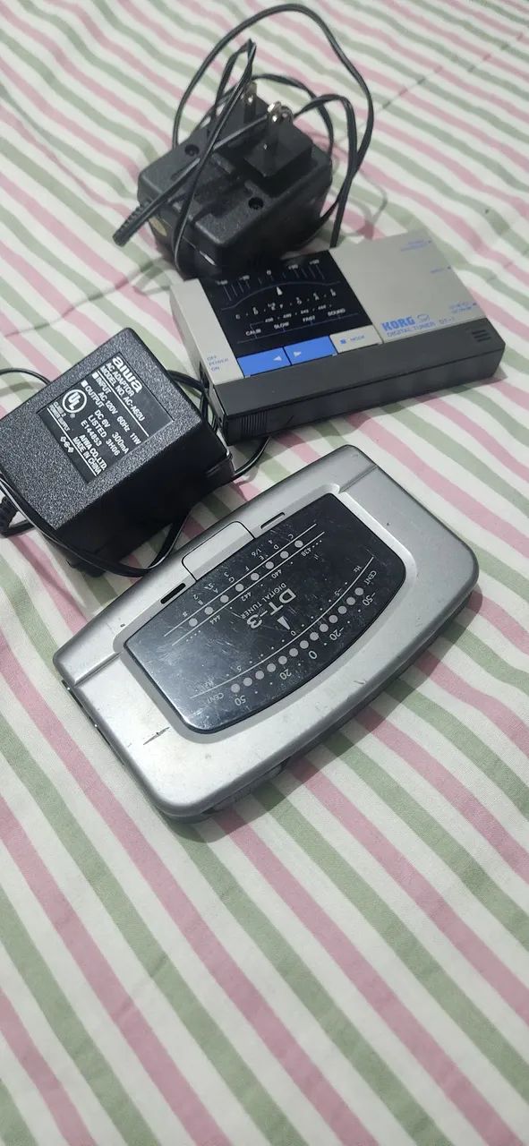 2 Afinadores Korg