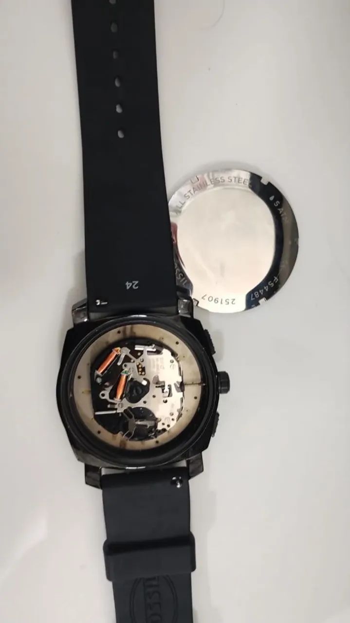 Relógio de pulso Fossil (requer reparo) - Foto 4