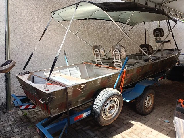 Canoa 5.5+ berço+ motor Mercury