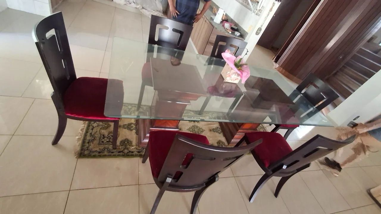 MESA DE MADEIRA 2,20CM COM 6 CADEIRAS SEMI-NOVA - Foto 2