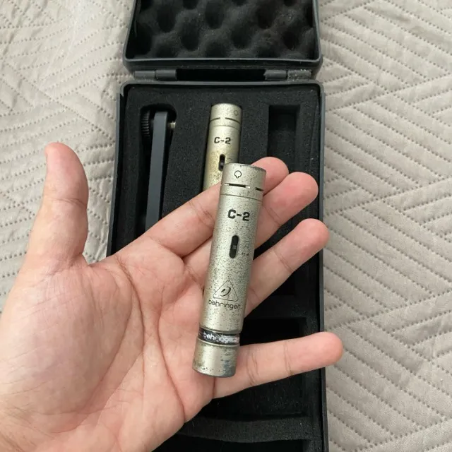 Microfone condensador Behringer C2 (par) + Case - Som Sensacional