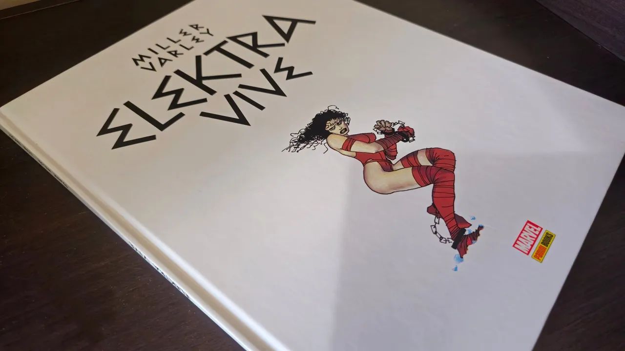 Elektra Vive - Frank Miller - Marvel - HQ Panini - Foto 2