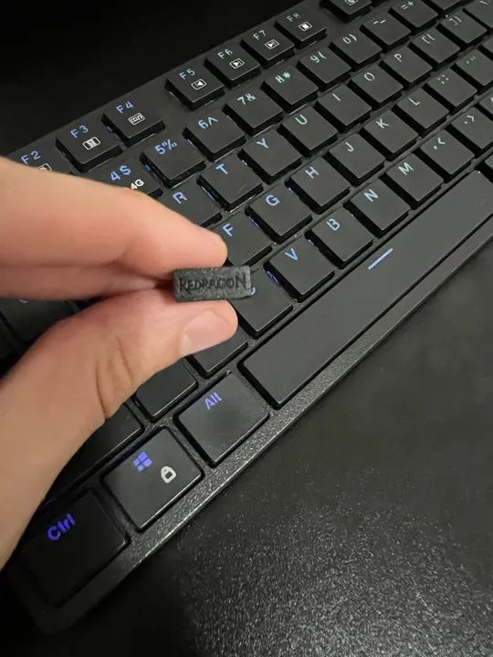 Teclado Gamer Redragon sem fio com Iluminação RGB - Foto 3