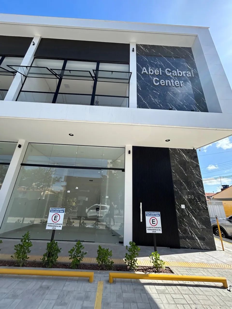 Salas e lojas comerciais para locação na Abel Cabral - Foto 4