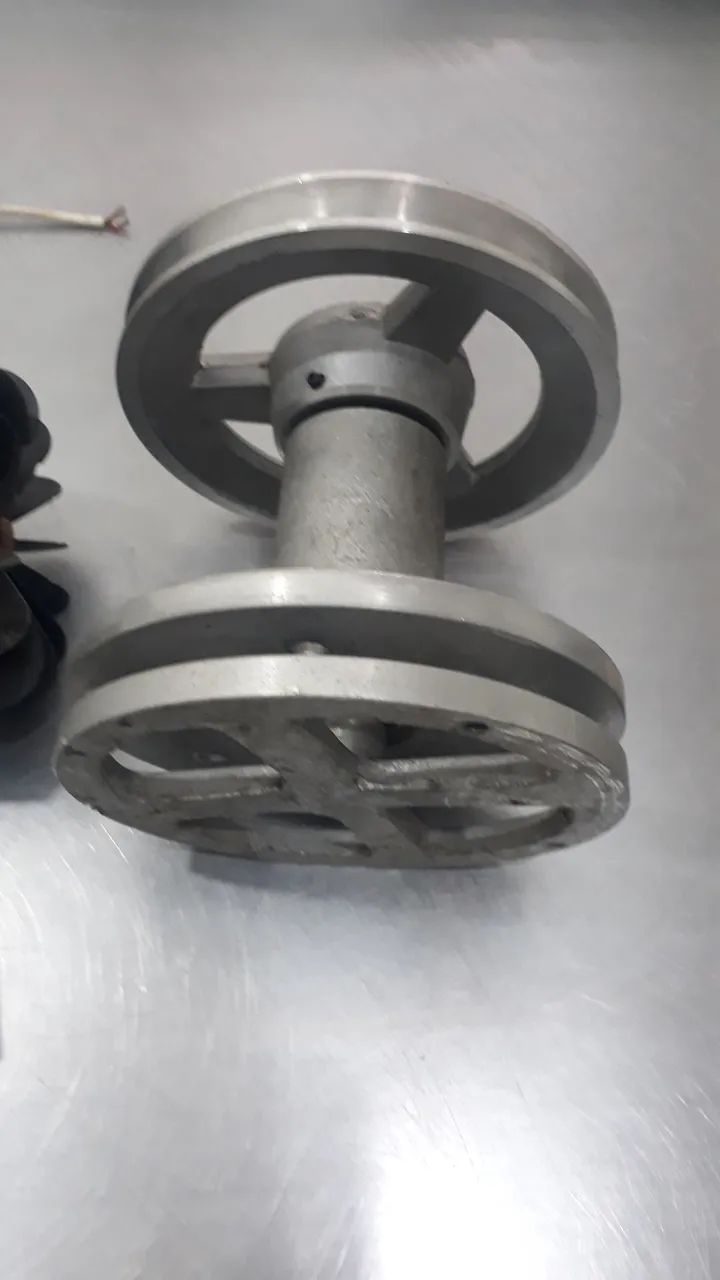 MOTOR HERCULES 220v 1/4 CV usado - Foto 4