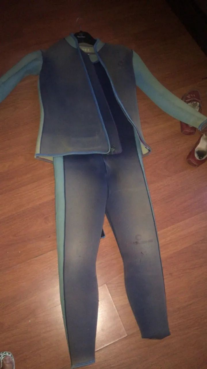 Roupa de mergulho 