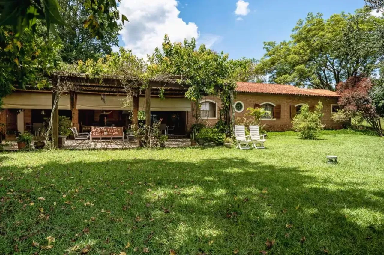 Sítio à venda em Piracaia - Pé na água - 40.000m2