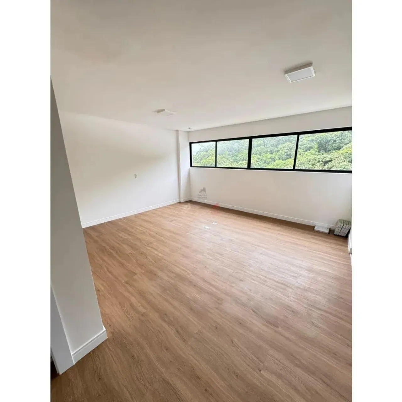 Apartamento 1 suíte para Locação Anual no bairro São Francisco de Assis em Camboriú