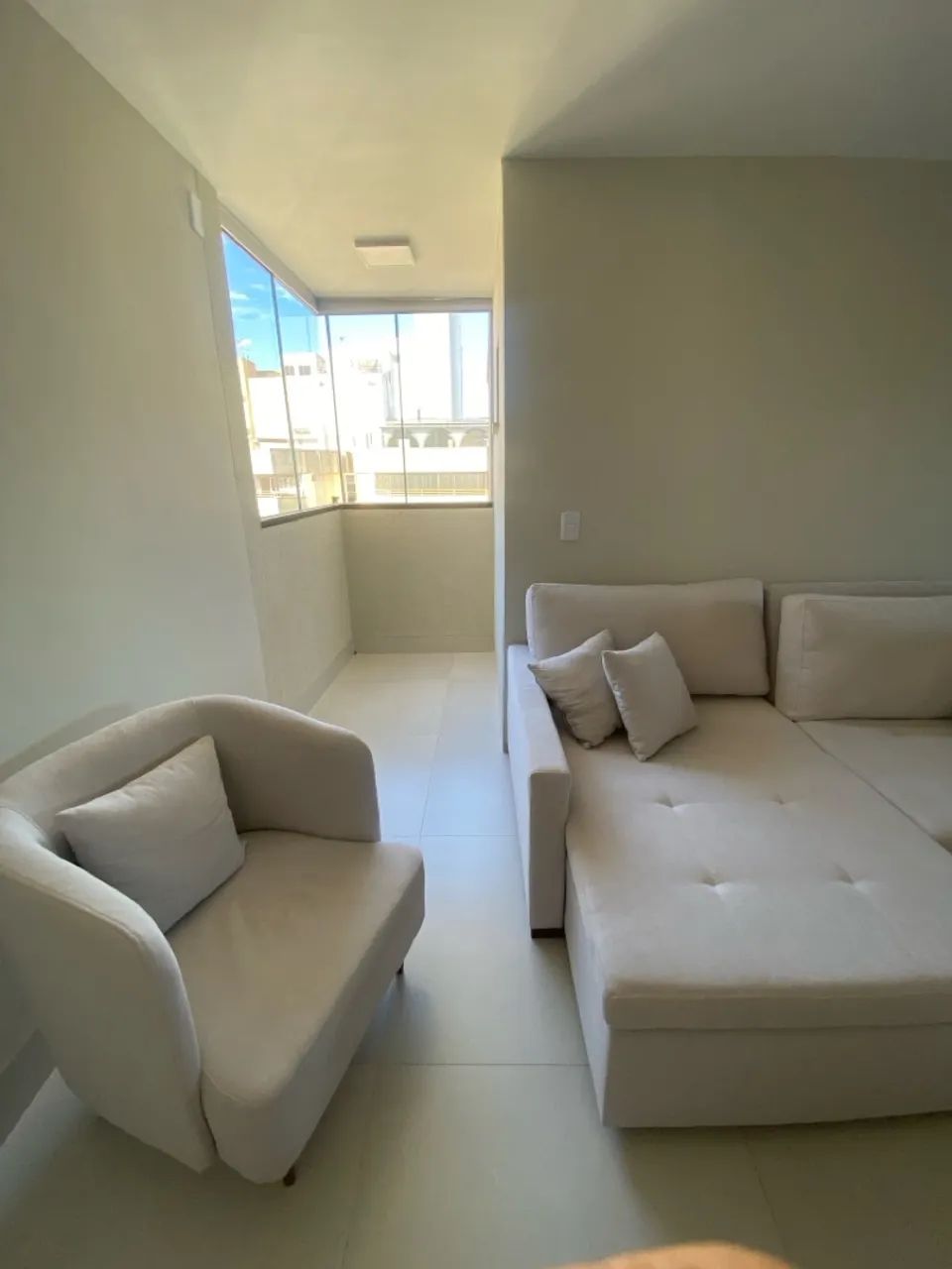 Vendo apartamento Setor Oeste (lago das rosas) mobiliado  - Foto 5