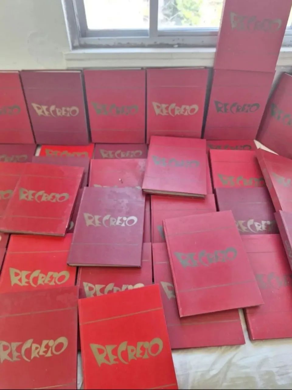 350 revistas recreio encadernadas em capa dura, única do brasil!. - Foto 2