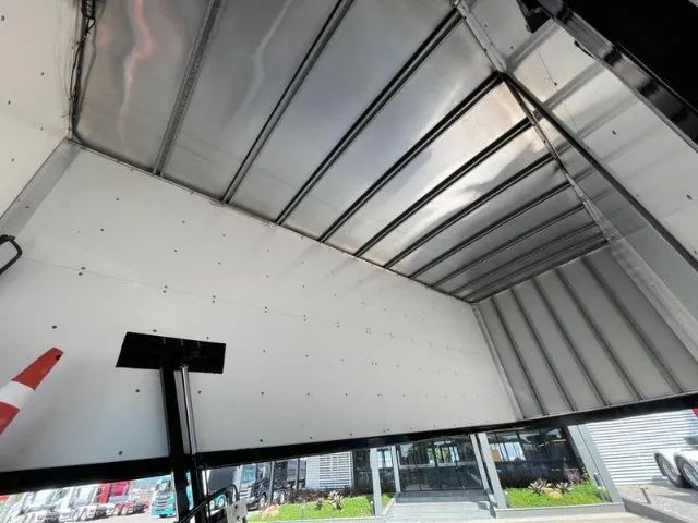 Volkswagem 11.180 4x2, 2021, Guincho, zero grau - Foto 10