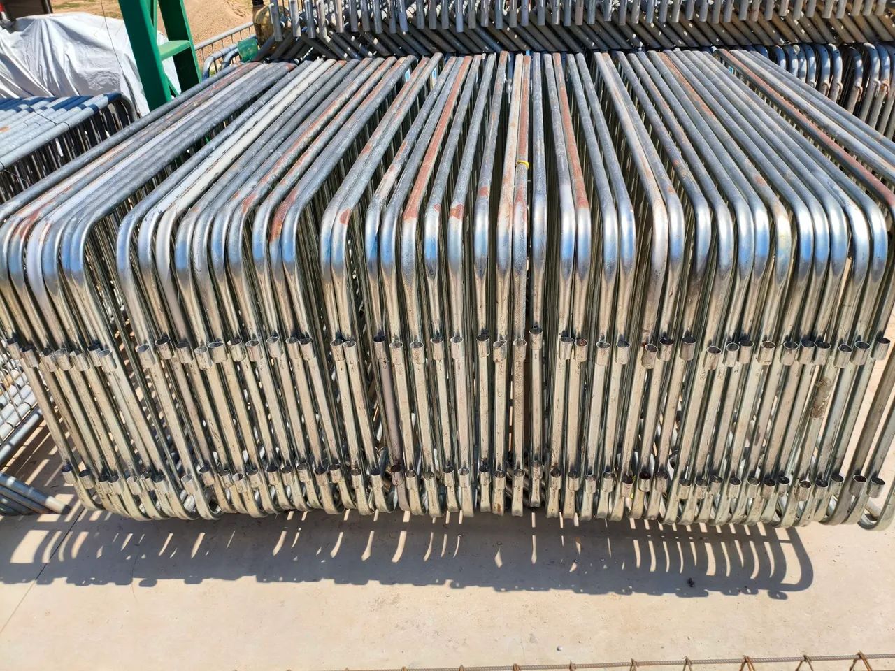 Gradil64385645200130123