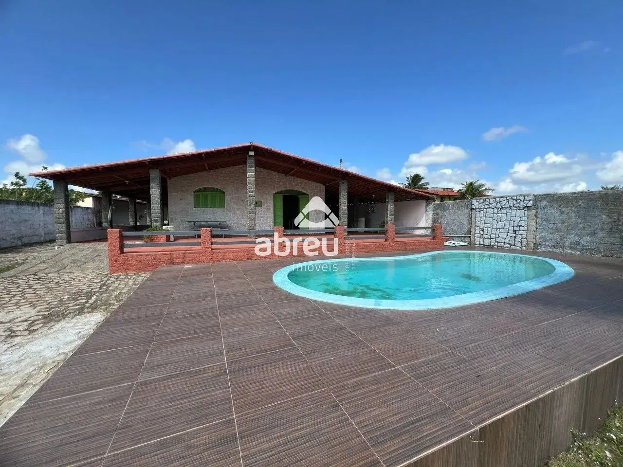 Casa à Venda na Praia de Pitangui, Extremoz