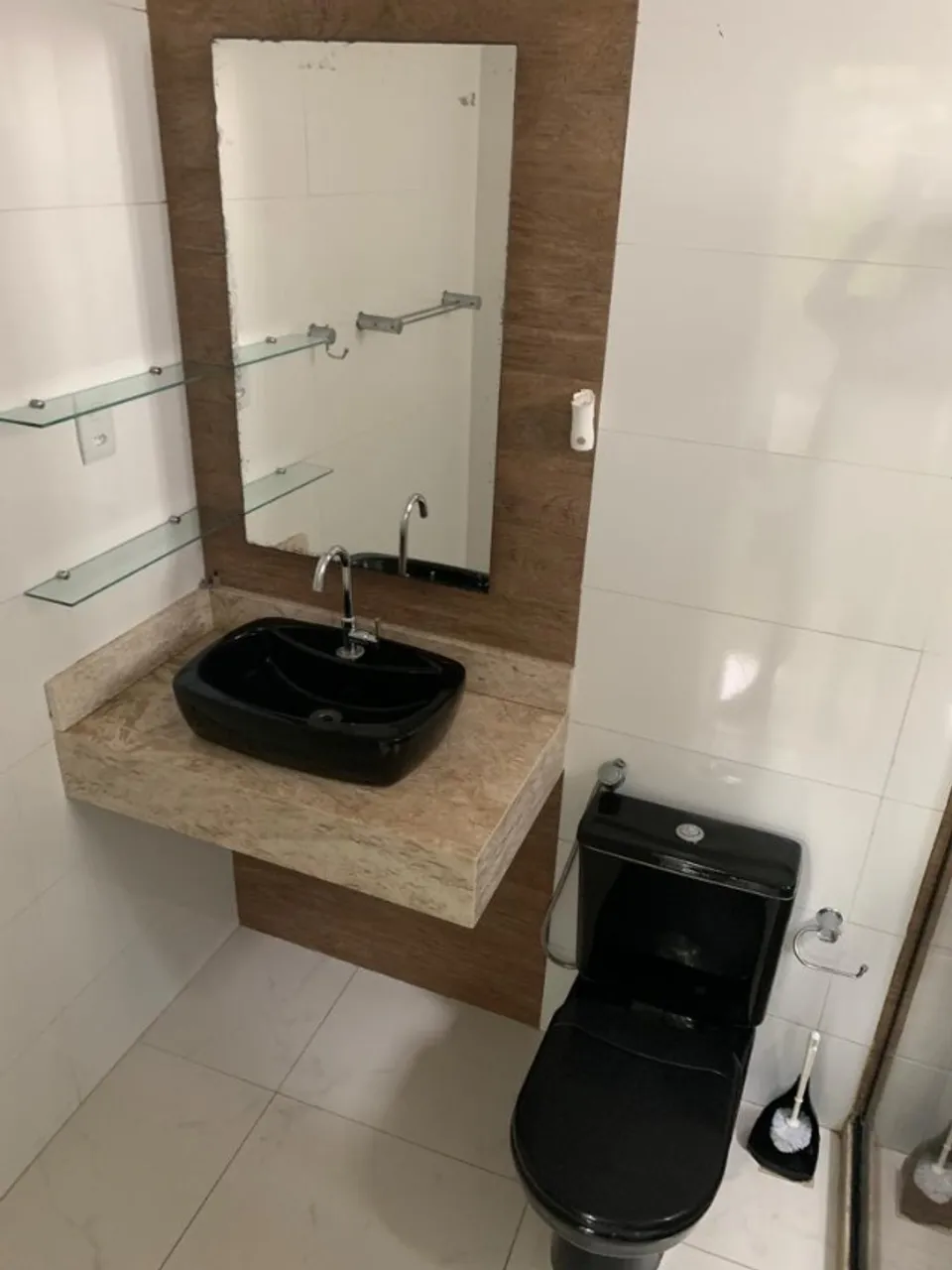 3/4 com dependência, suíte, semi-mobiliado, super ventilado, jardim brasília