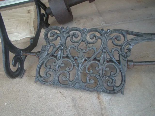 Máquina de costura Elastique antiga64292885334275122