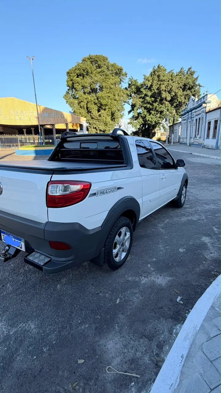 Fiat Strada Freedom 1.4 Flex 8V CD 2020 - Foto 5
