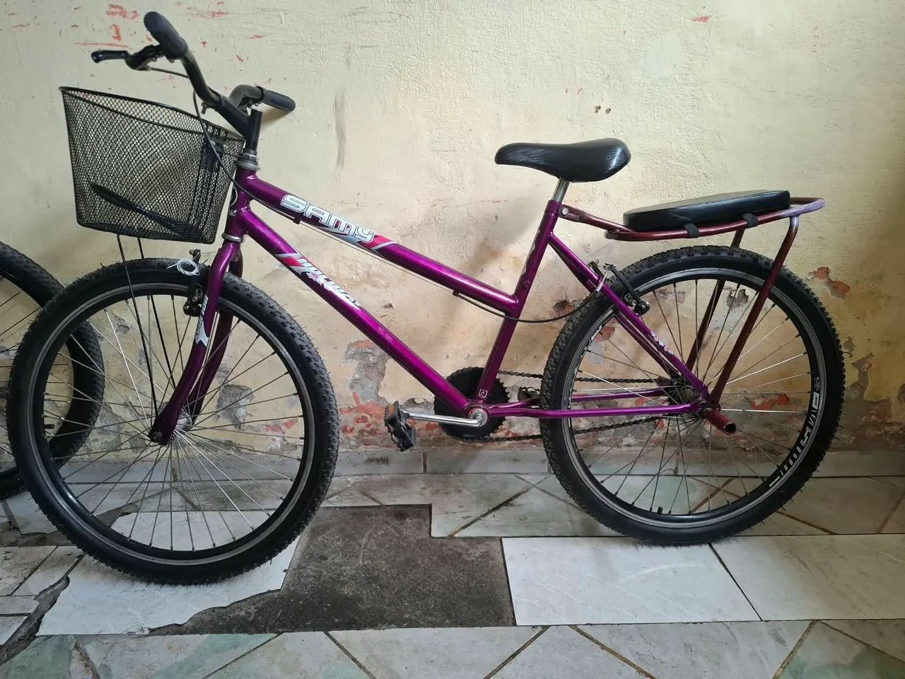 Vendo bicicleta aro 26 feminina 