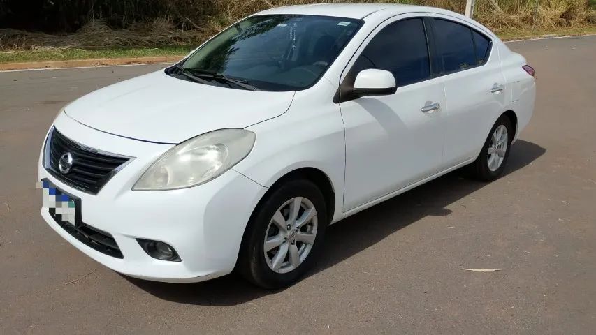 Nissan Versa 2014