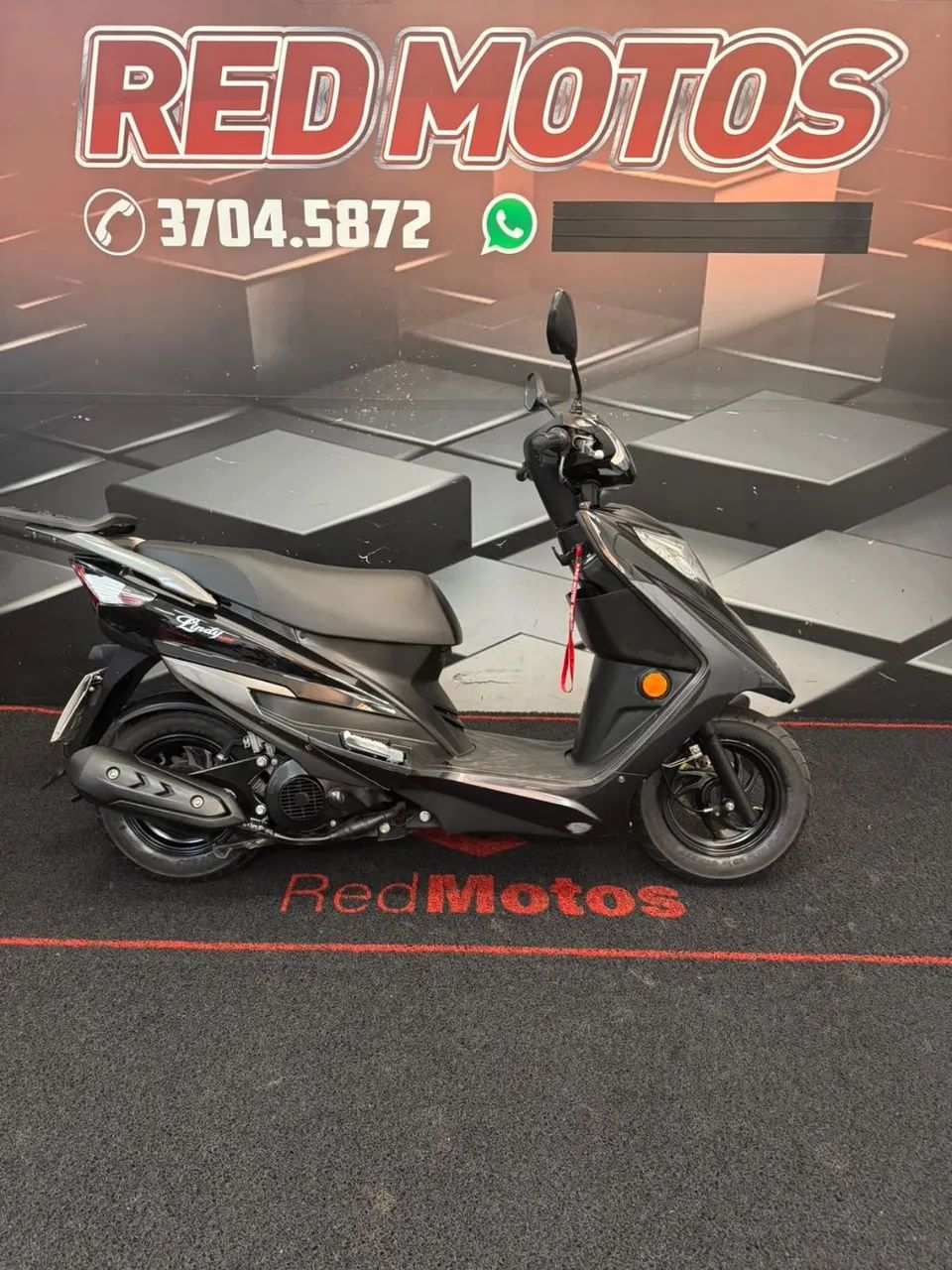 LINDY 125