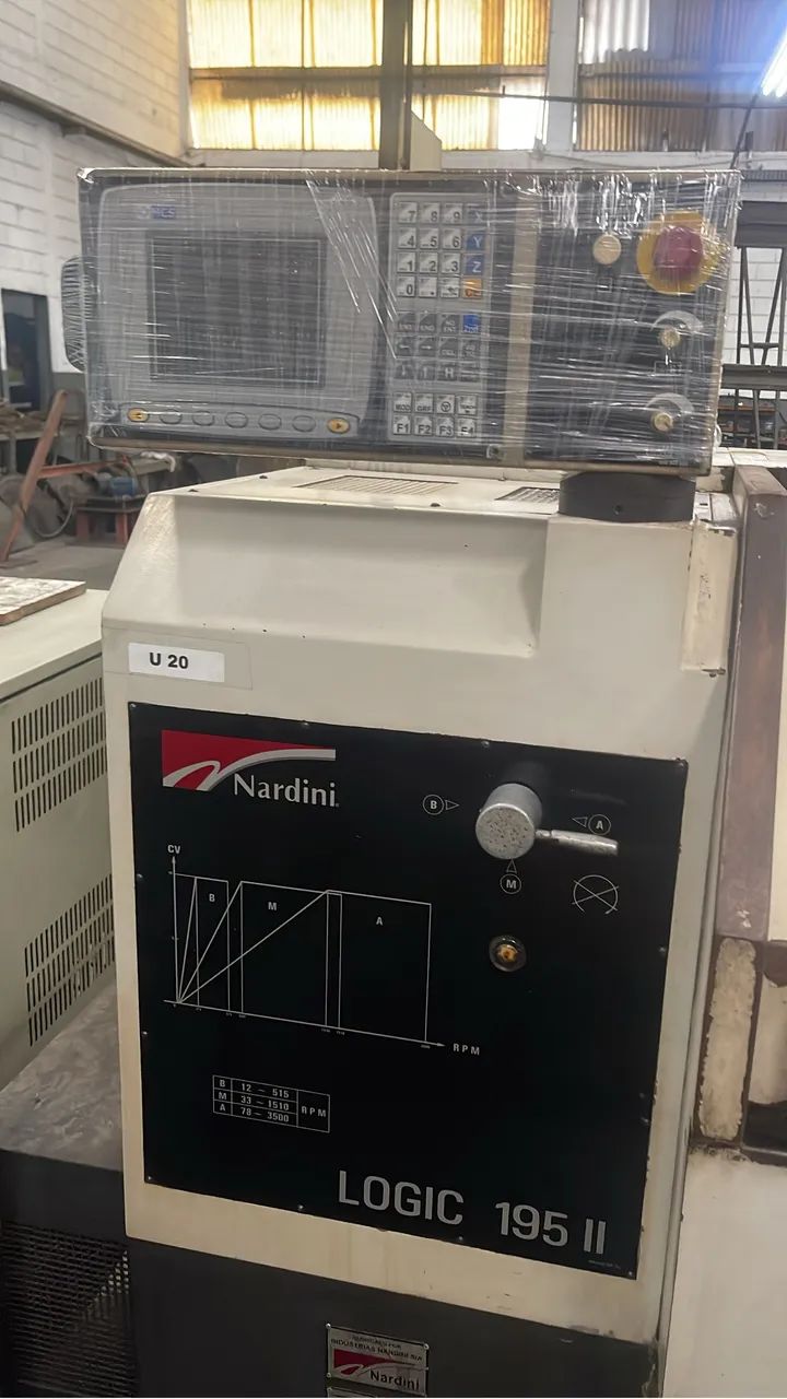 Torno Cnc logic 150 Nardini  - Foto 2