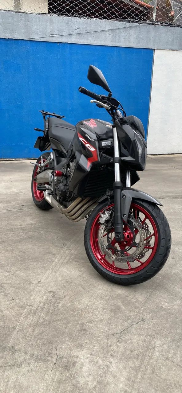 Honda cb650 - 2015 - pouco rodada