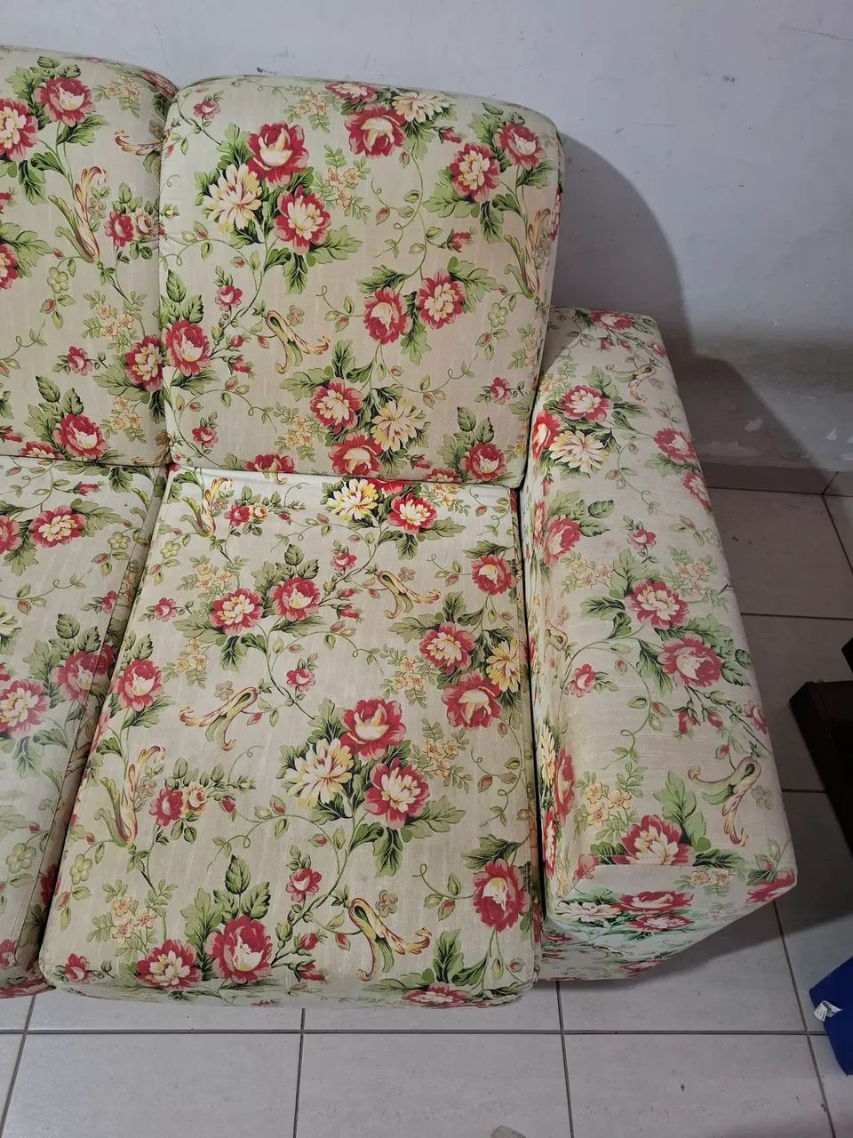 Sofa 3 lugares (precisa LAVAR) - Foto 3