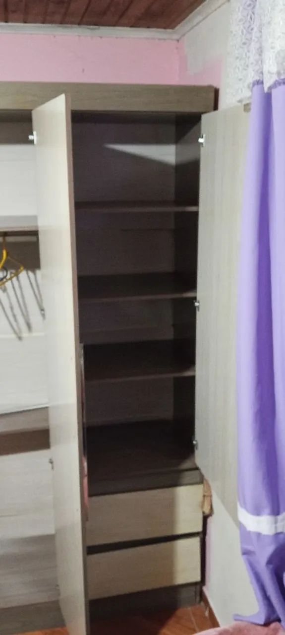 Guarda roupa de casal 