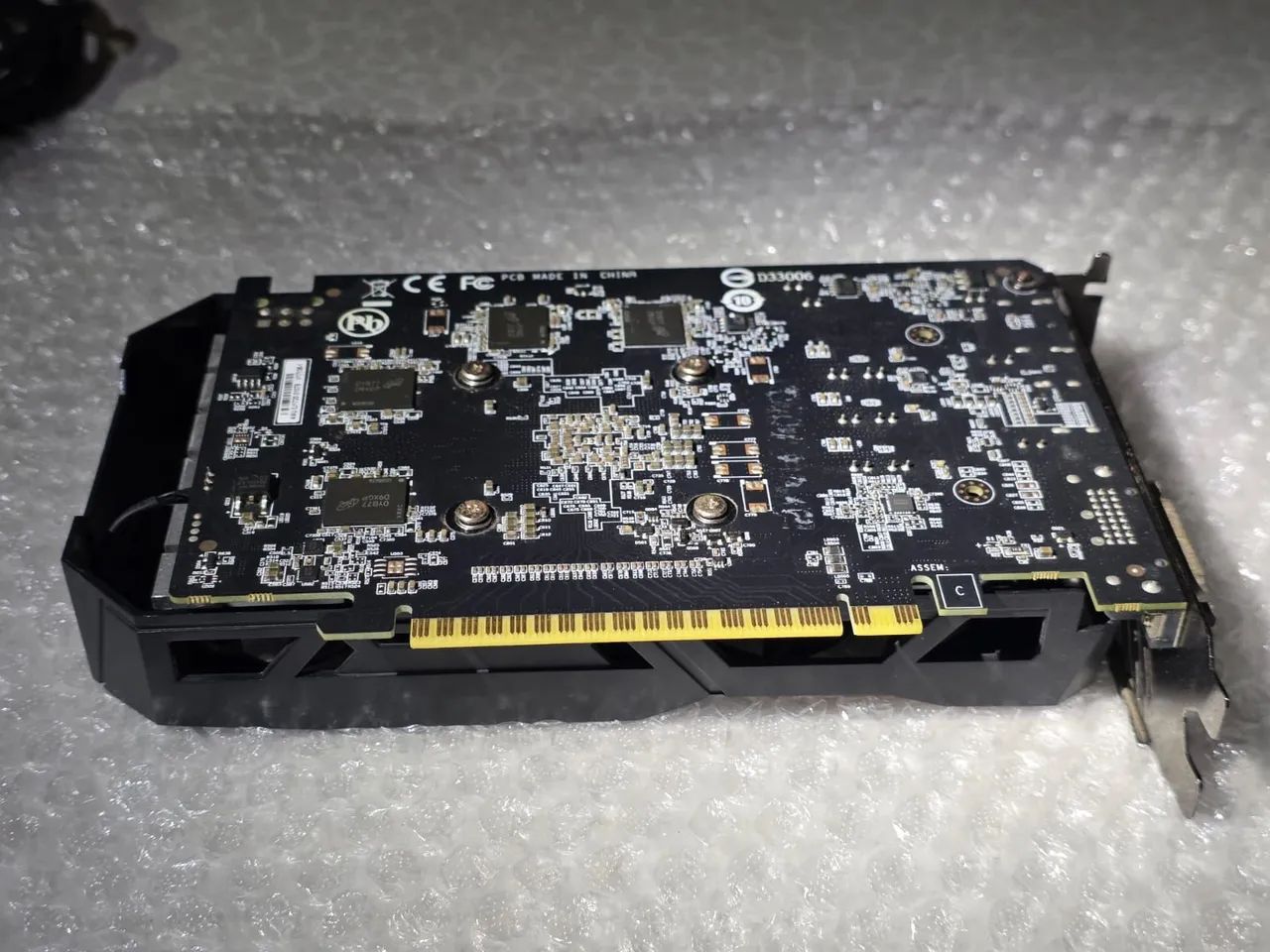 GTX 1050 TI 4GB  - Foto 3