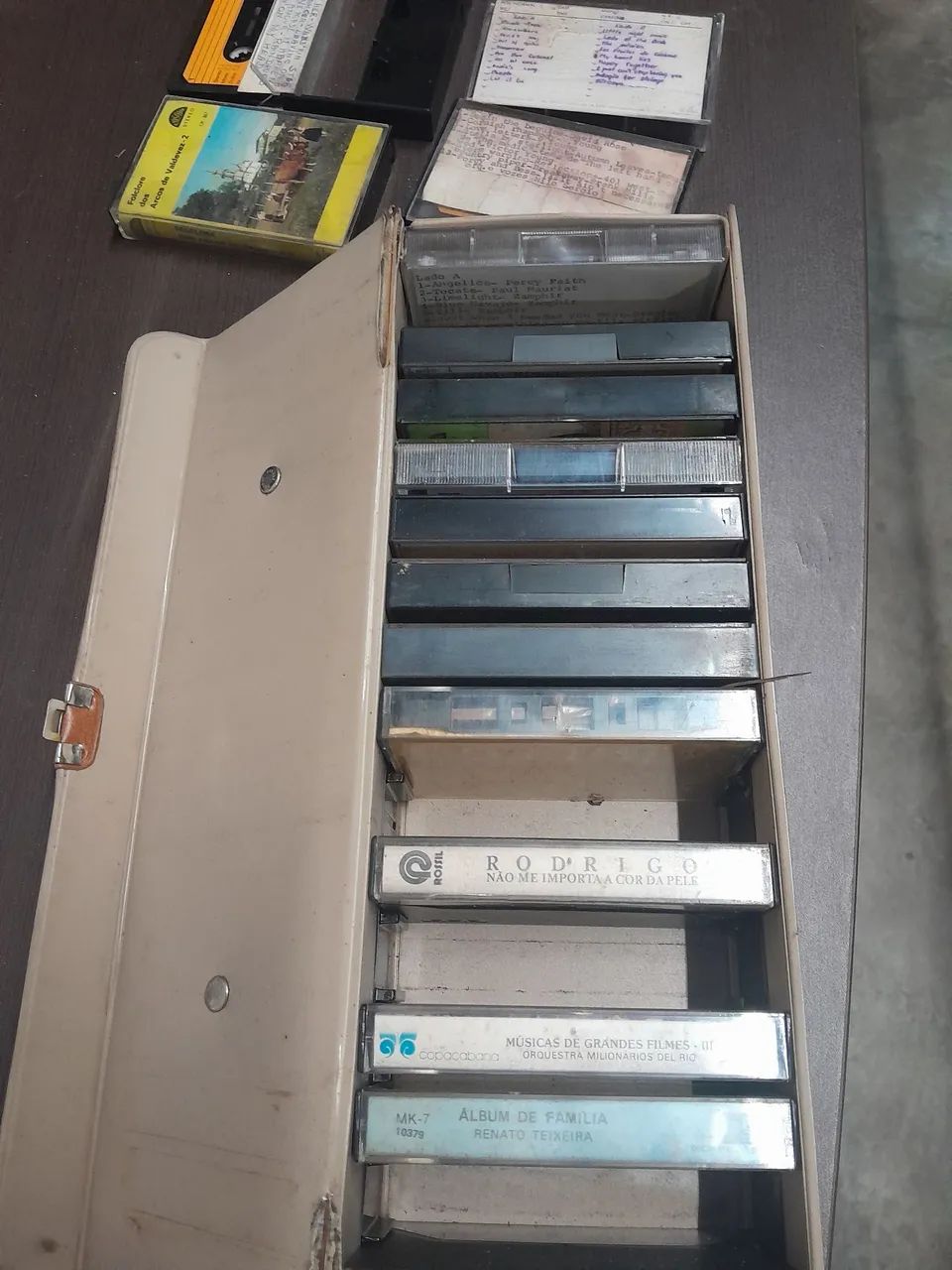Fitas k7 Mais estojo Antiguidades  - Foto 3