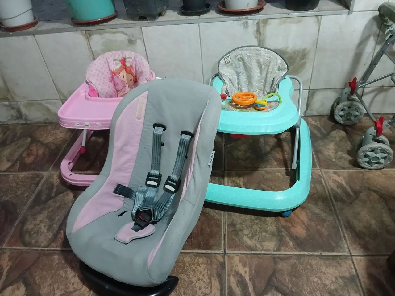 Kit bebê super conservado urgente  - Foto 5