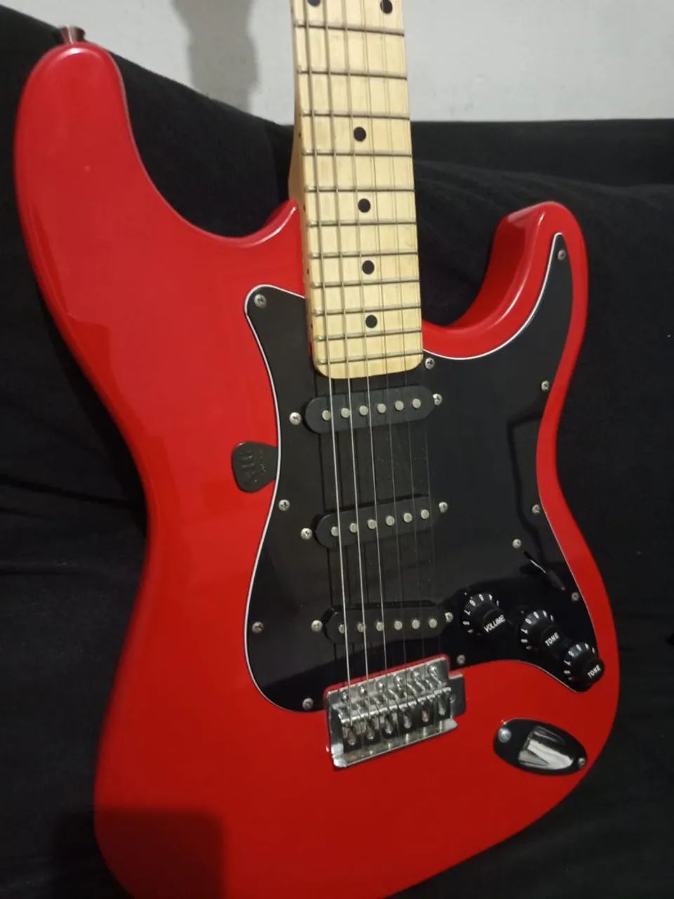 Guitarra Waldman Super Strato 
