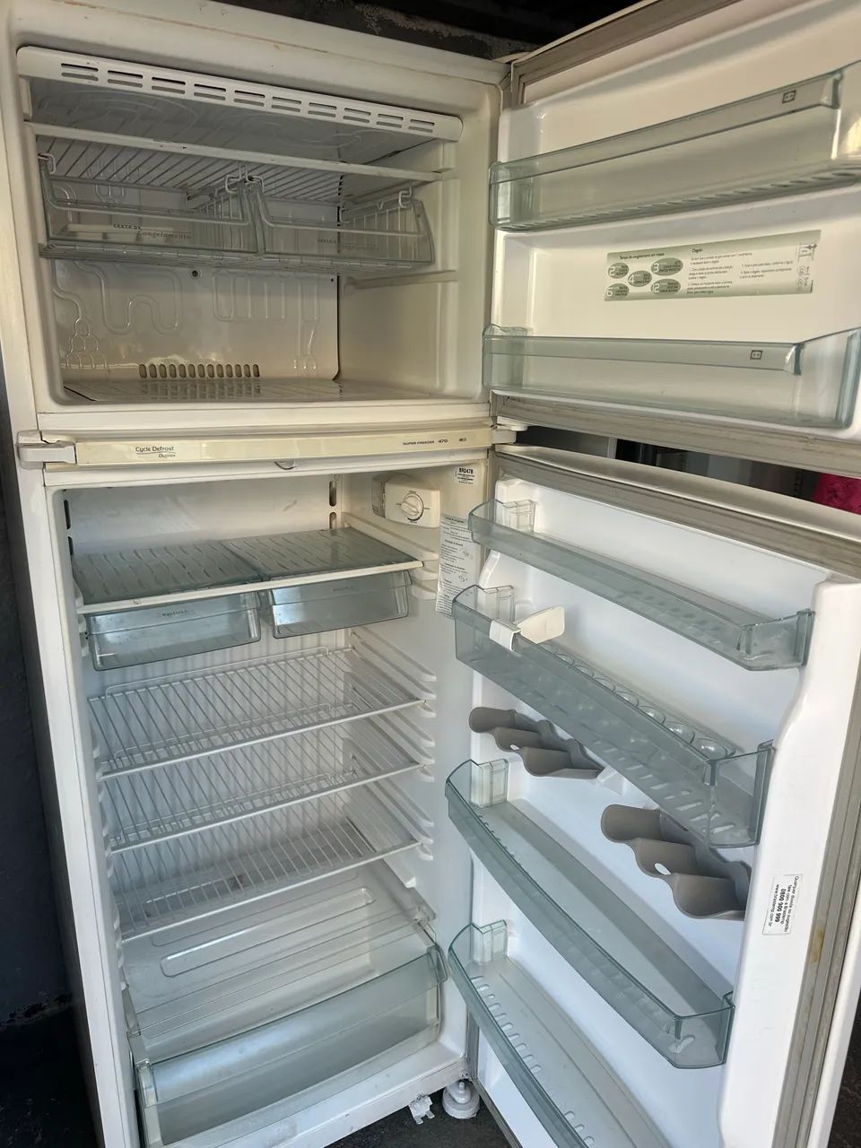 Vendo geladeira grande - Foto 4