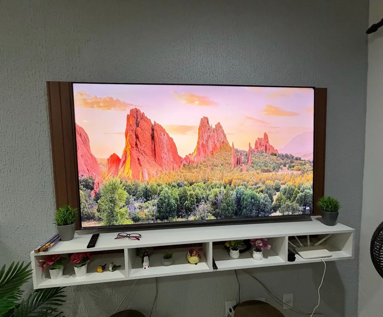 Sala Conpleta  com Rack , sofá e Televisor  - Foto 3